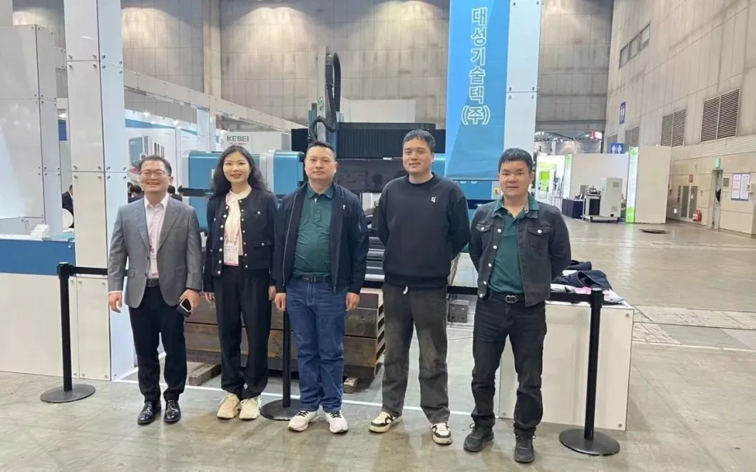 Muti-Beam Roll Flatteding Laser Processing Machine Making X / Z / Y metal 2